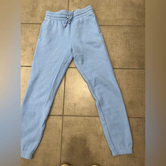 Aritzia TNA cozy af sweatpants xs - Picture 2 of 6